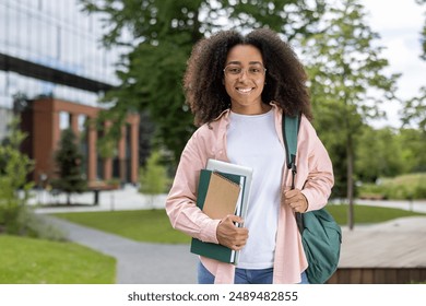 雷克沙nm卡红色和黑色区别：深入解析两款存储卡的性能与外观差异